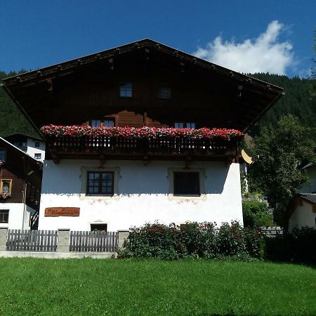 Haus Antonius Hotell Sankt Lorenzen im Lesachtal Exteriör bild