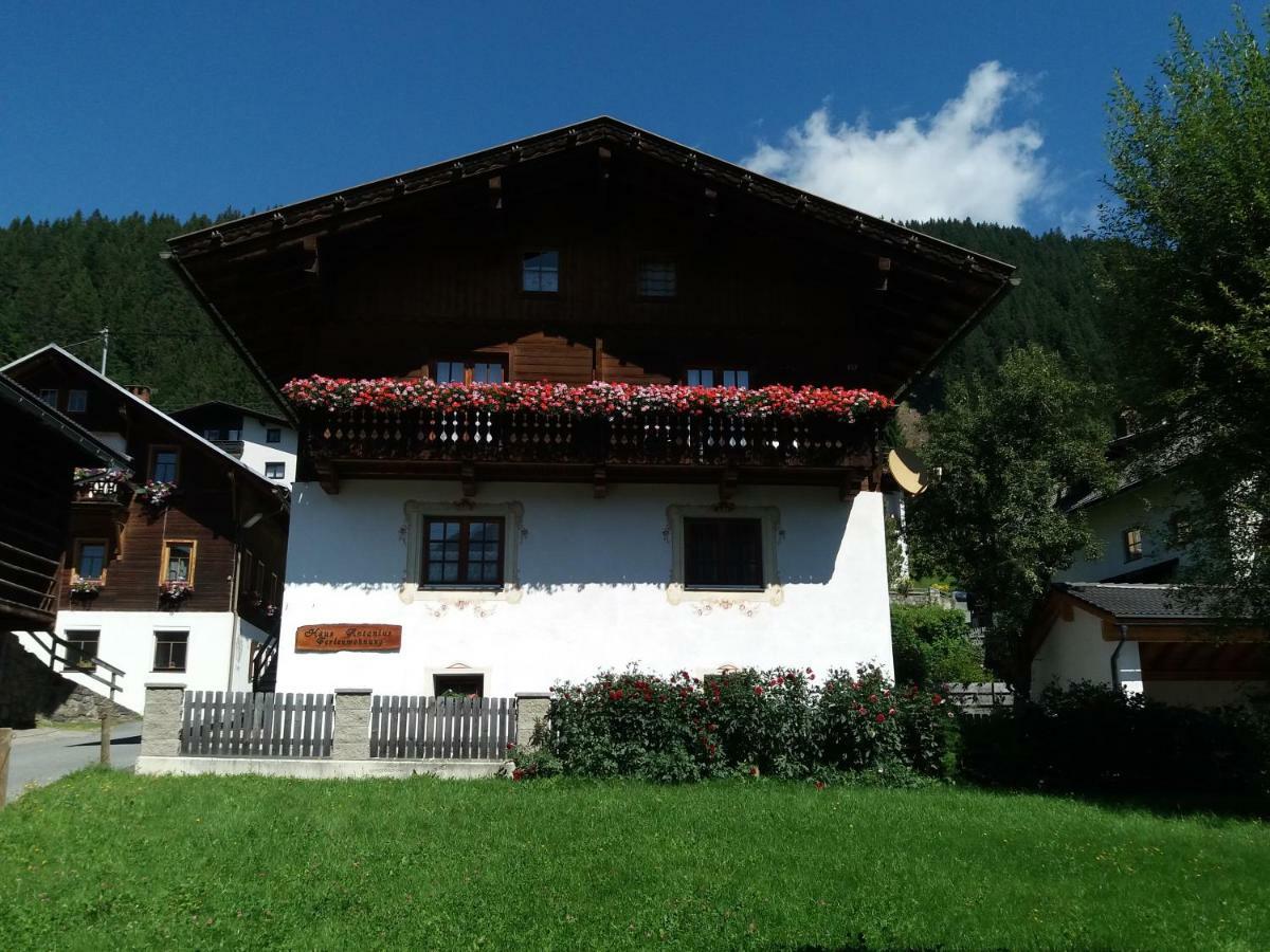 Haus Antonius Hotell Sankt Lorenzen im Lesachtal Exteriör bild