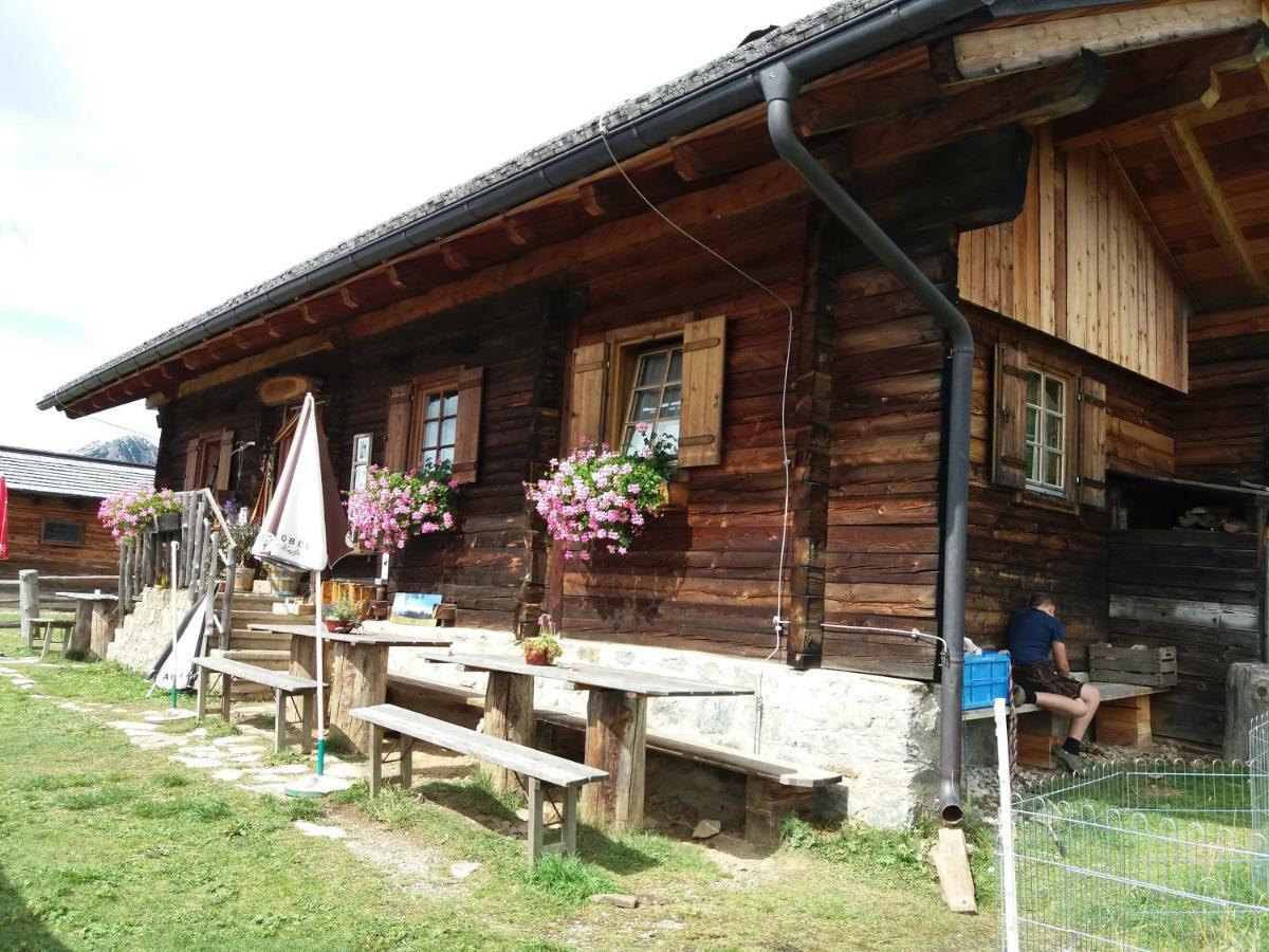 Haus Antonius Hotell Sankt Lorenzen im Lesachtal Exteriör bild