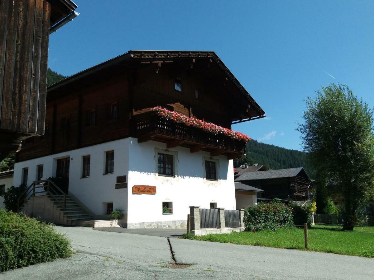 Haus Antonius Hotell Sankt Lorenzen im Lesachtal Exteriör bild